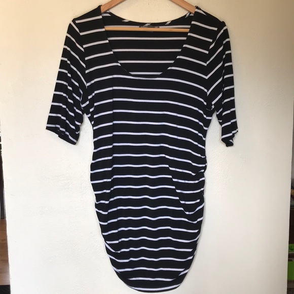 A Pea in the Pod Tops - Maternity Top by A Pea in the Pod